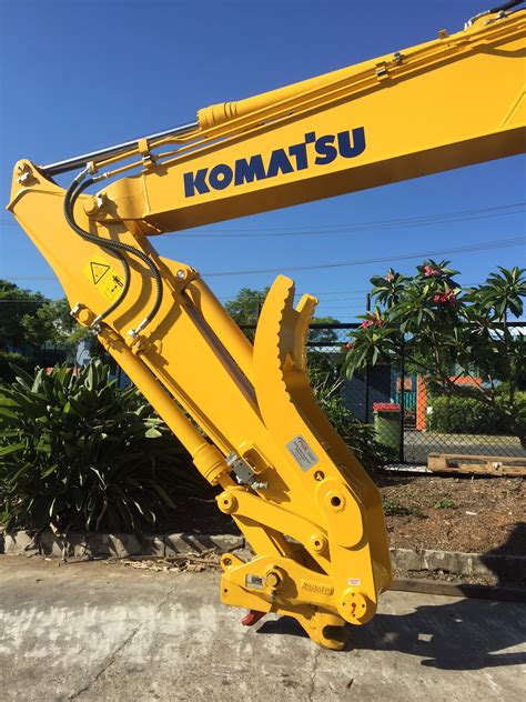 hydraulic excavator thumb|hydraulic thumb for komatsu excavator.